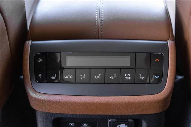 Used 2023 Nissan Pathfinder Platinum image 22