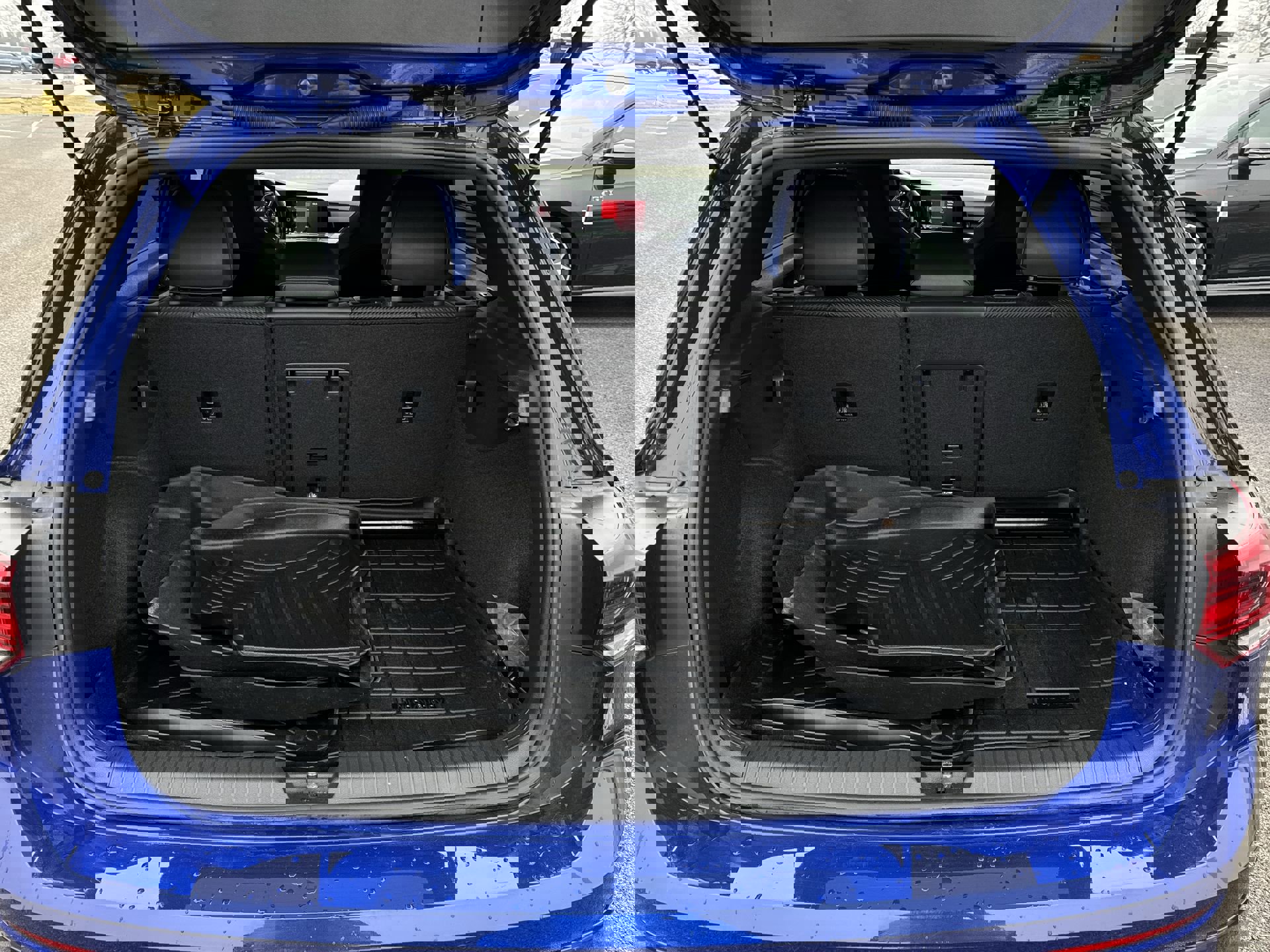 Used 2022 Volkswagen Golf R image 26