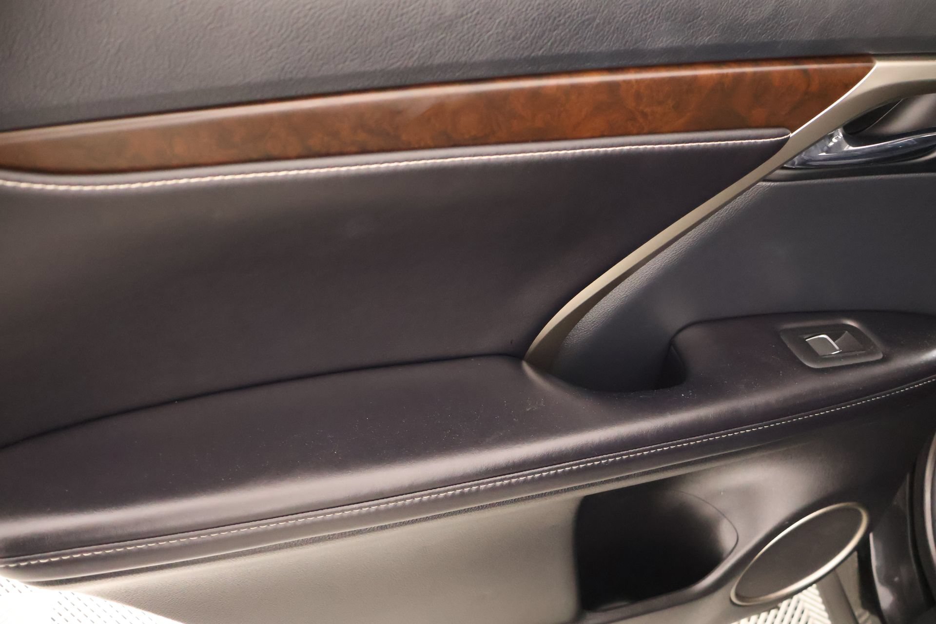 Used 2020 Lexus RX 350 AWD w/ Premium Package image 17