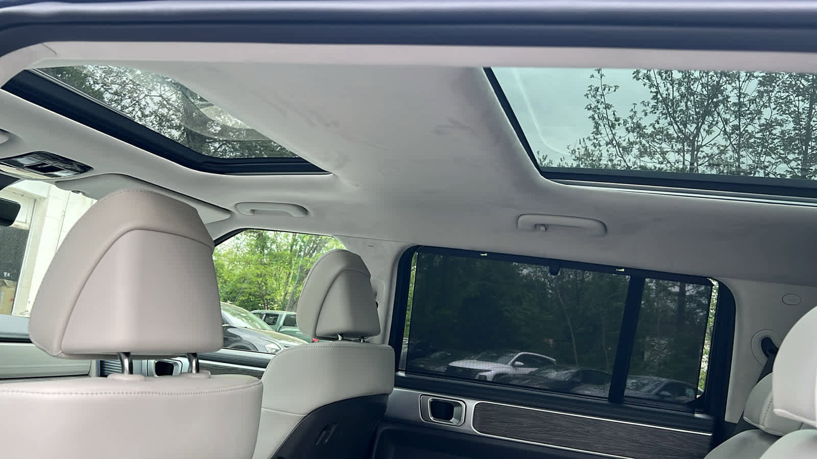 Used 2025 Hyundai Santa Fe Calligraphy image 27