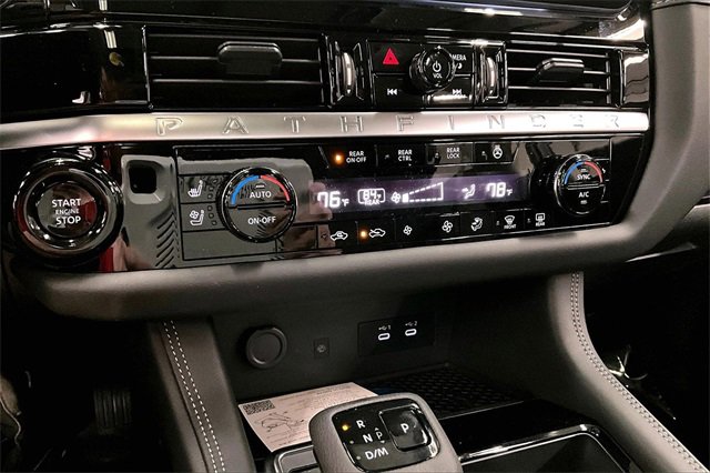 New 2026 Nissan Pathfinder Platinum image 27