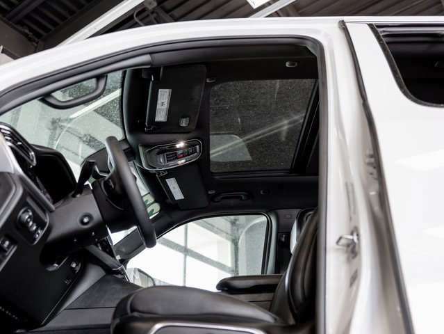 Used 2022 Jeep Wagoneer Series III w/ Premium Group I image 9