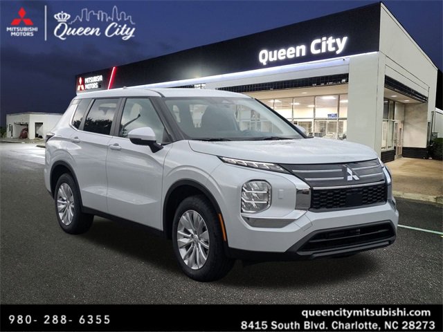New 2025 Mitsubishi Outlander ES