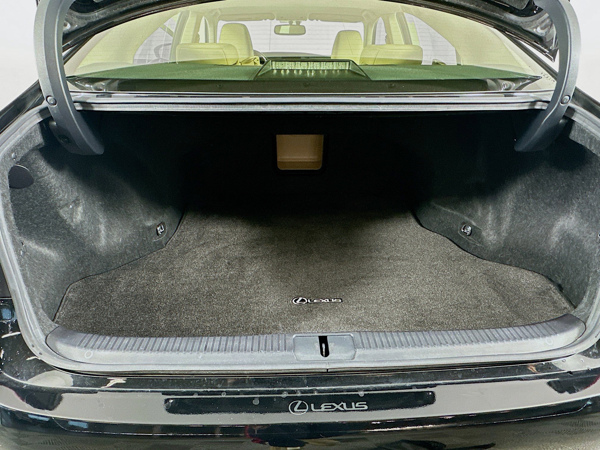 Used 2014 Lexus ES 350 w/ Luxury Package image 29