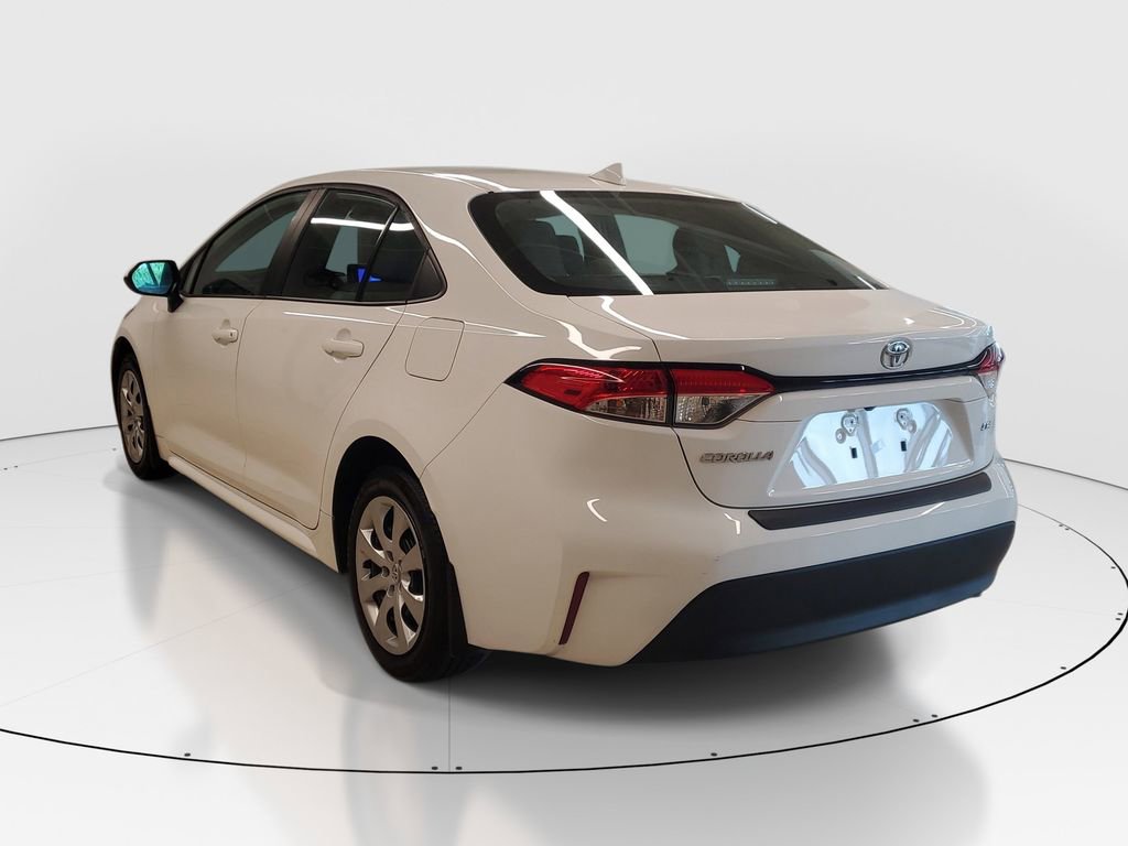 Used 2023 Toyota Corolla LE image 5