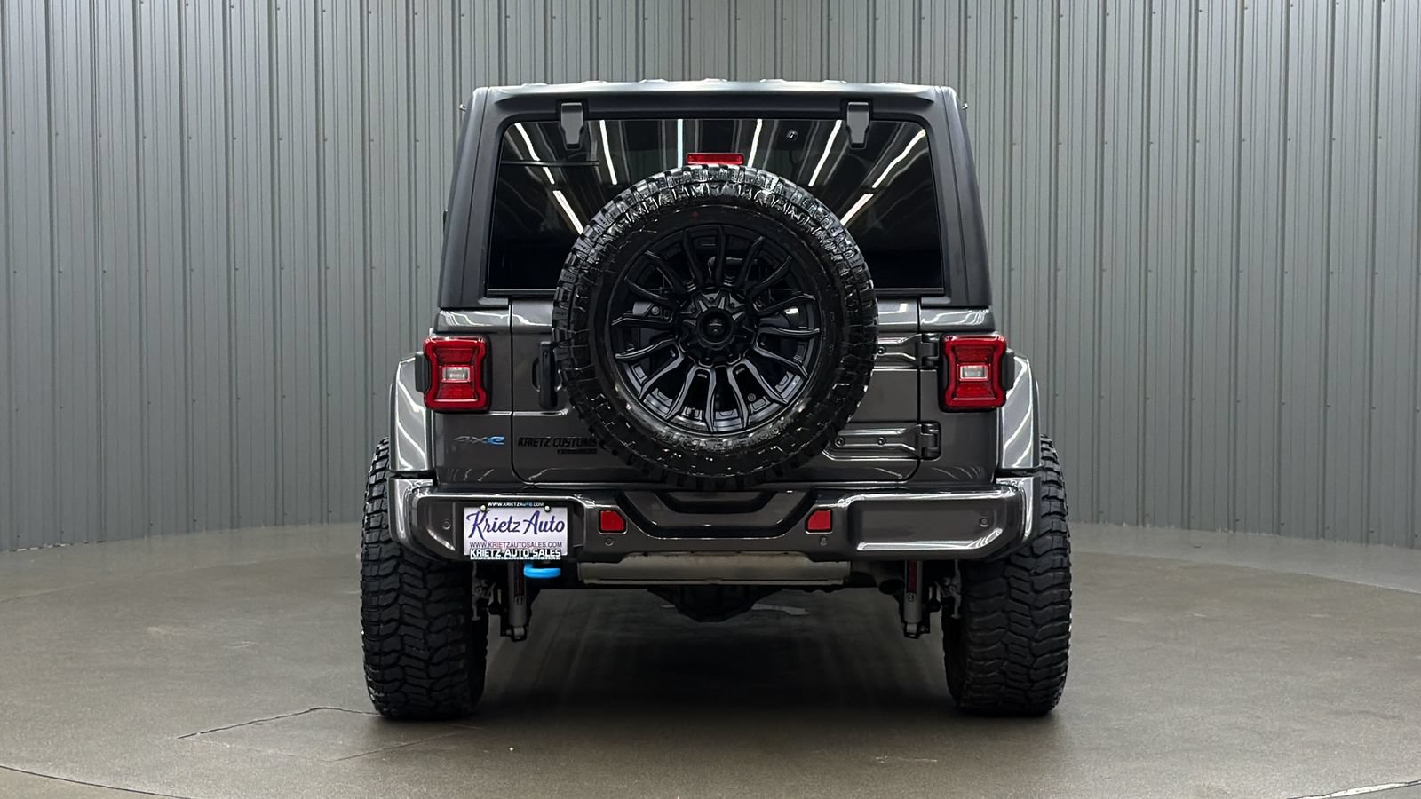Used 2024 Jeep Wrangler Unlimited w/ Convenience Group AWD/4WD image 4