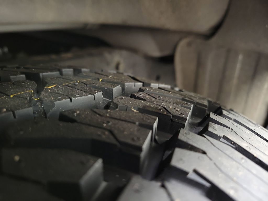 Used 2018 Nissan Frontier PRO-4X image 12