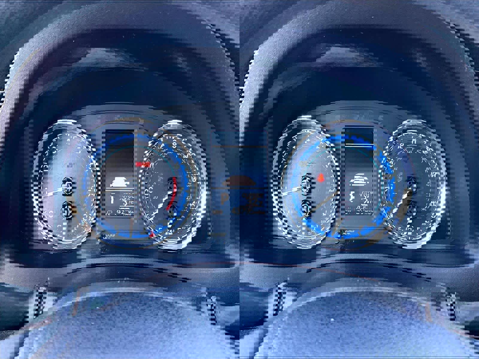 Used 2018 Toyota Corolla LE image 25