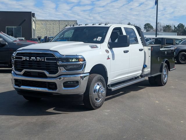 New 2026 RAM 3500 Tradesman w/ Chrome Appearance Group A AWD/4WD image 4