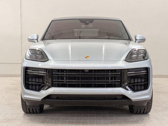 Used 2024 Porsche Cayenne Turbo image 6