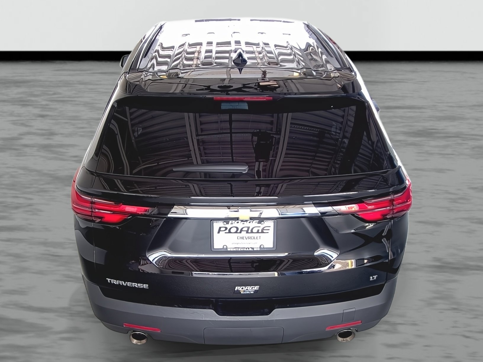 Used 2023 Chevrolet Traverse LT image 3