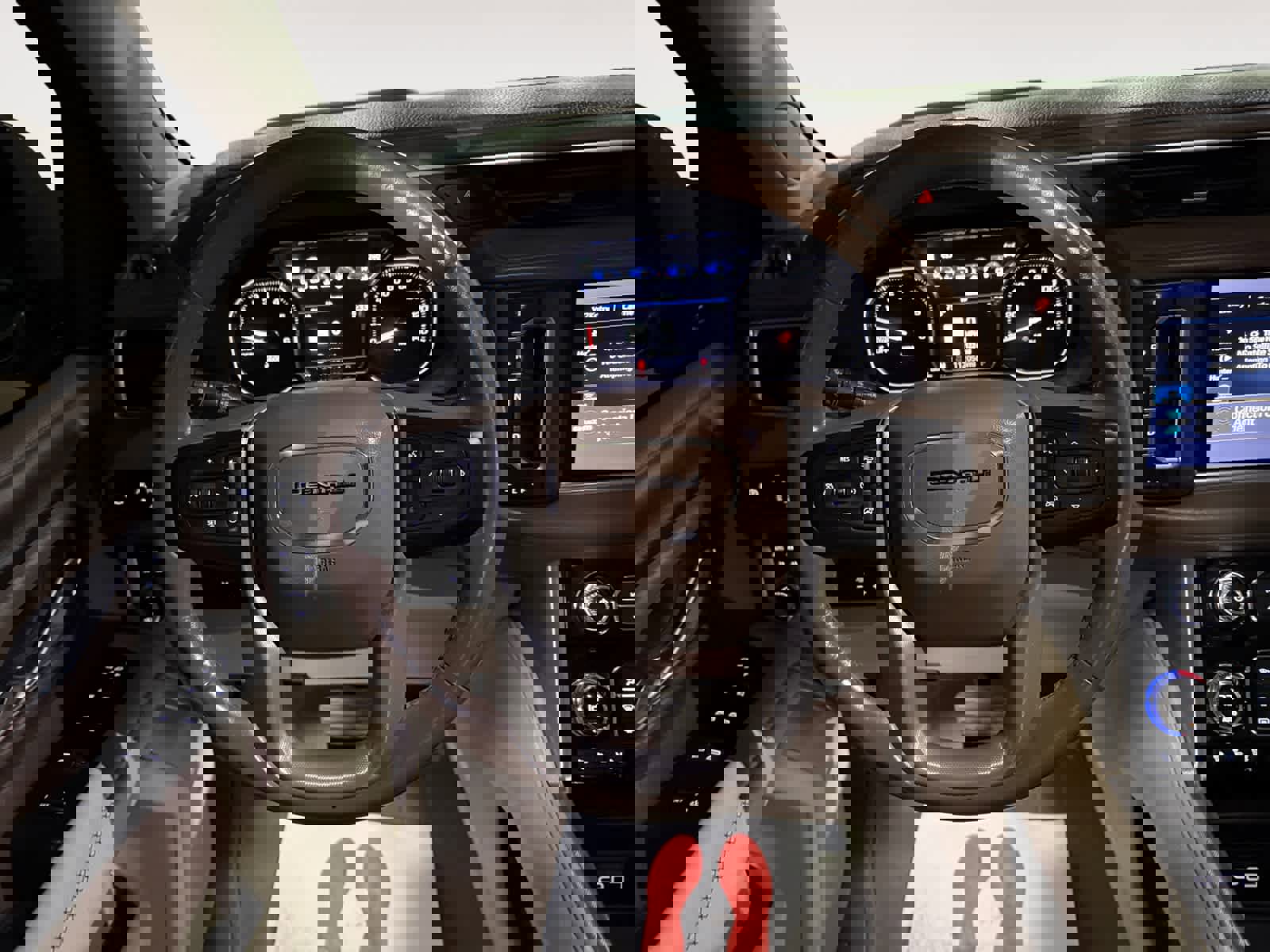 Used 2021 GMC Yukon Denali w/ Denali Ultimate Package image 16