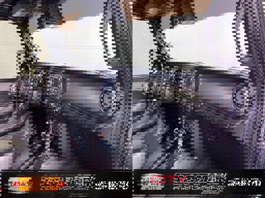 Used 2021 Jeep Wrangler Unlimited Sport image 34