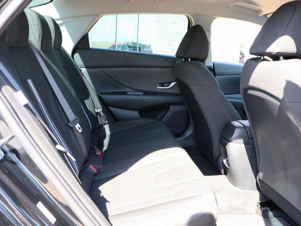 New 2026 Hyundai Elantra Blue image 17