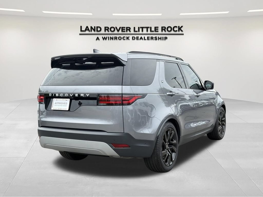 Used 2025 Land Rover Discovery S AWD/4WD image 2