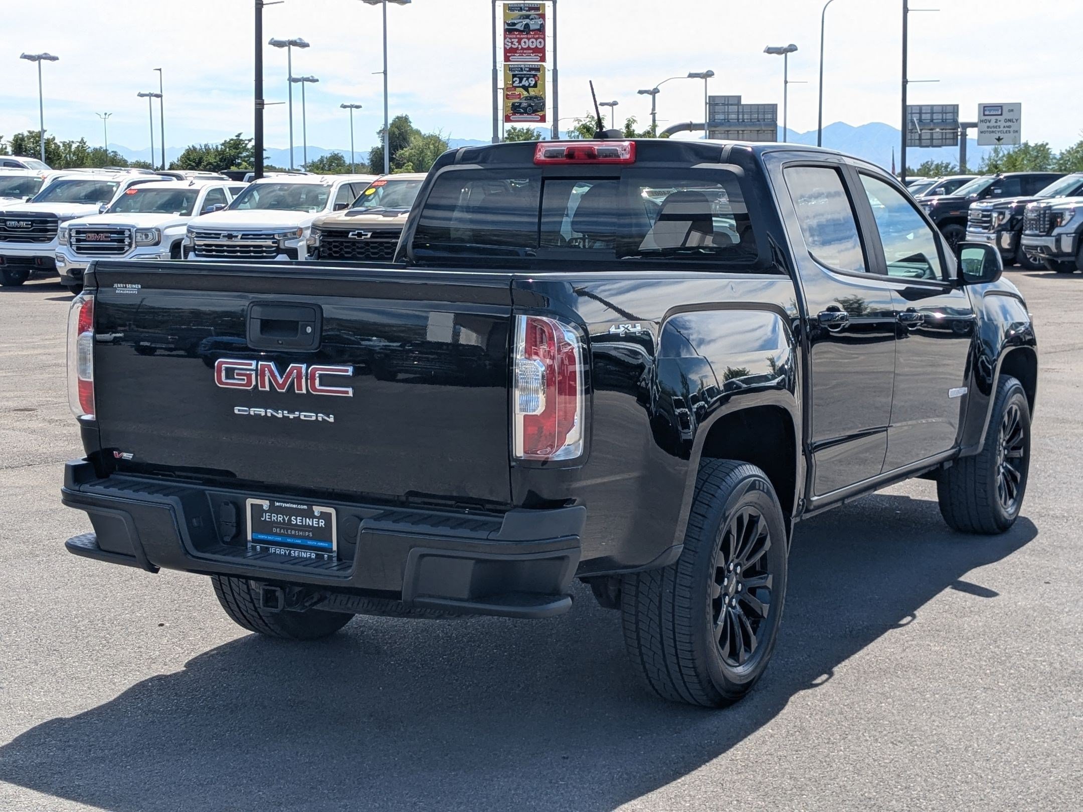 Certified 2021 GMC Canyon Elevation w/ Trailering Package AWD/4WD image 6