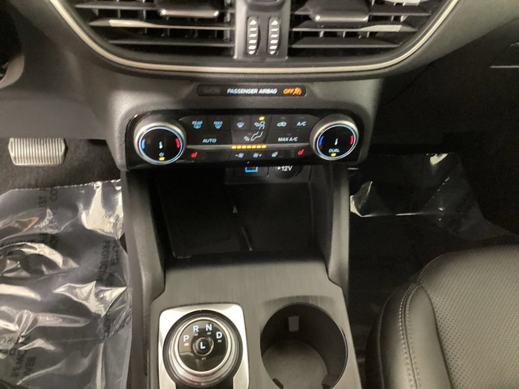 Used 2022 Ford Escape SEL w/ Technology Package AWD/4WD image 23
