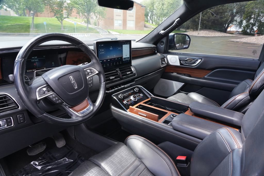 Used 2022 Lincoln Navigator Black Label AWD/4WD image 21