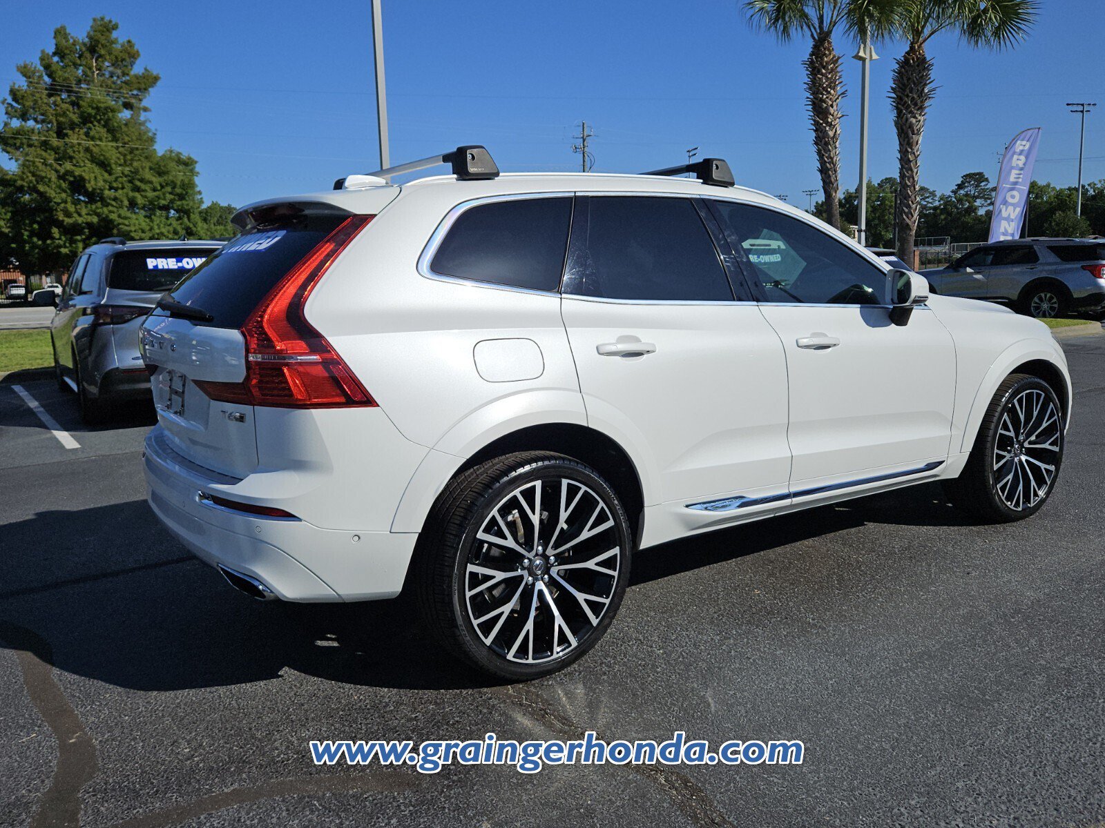 Used 2019 Volvo XC60 T6 Inscription w/ Protection Package Premier AWD/4WD image 5