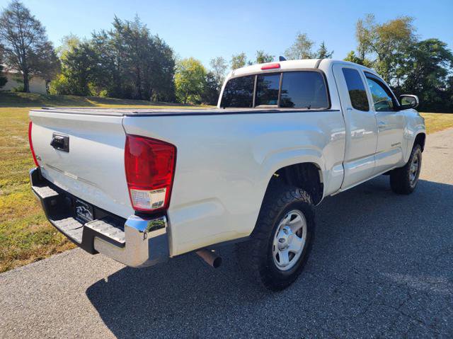 Used 2016 Toyota Tacoma SR5 image 6