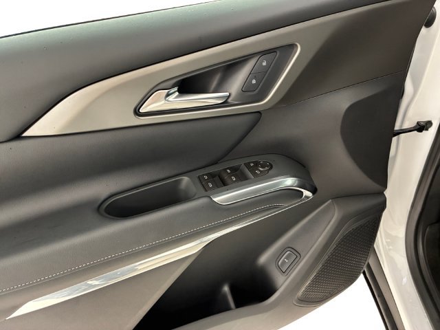 Certified 2026 Chevrolet Traverse LT AWD/4WD image 13