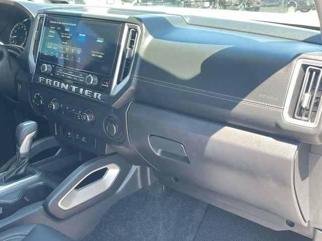 Used 2025 Nissan Frontier SV w/ Tow Package AWD/4WD image 25