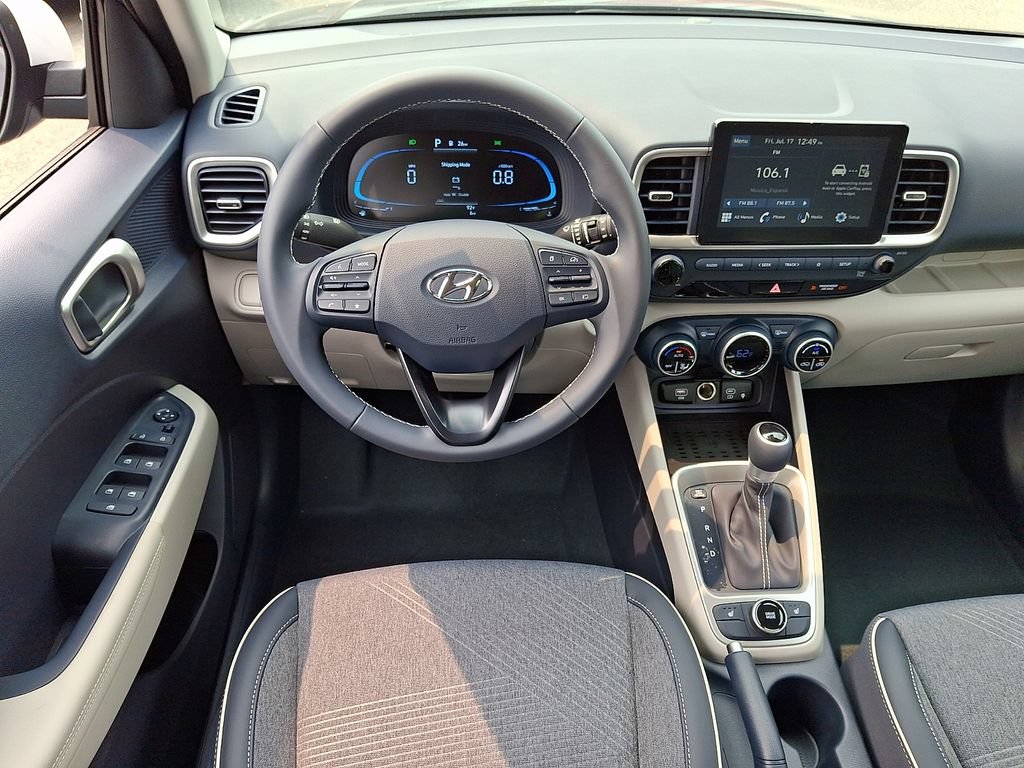 New 2026 Hyundai Venue SEL FWD image 8