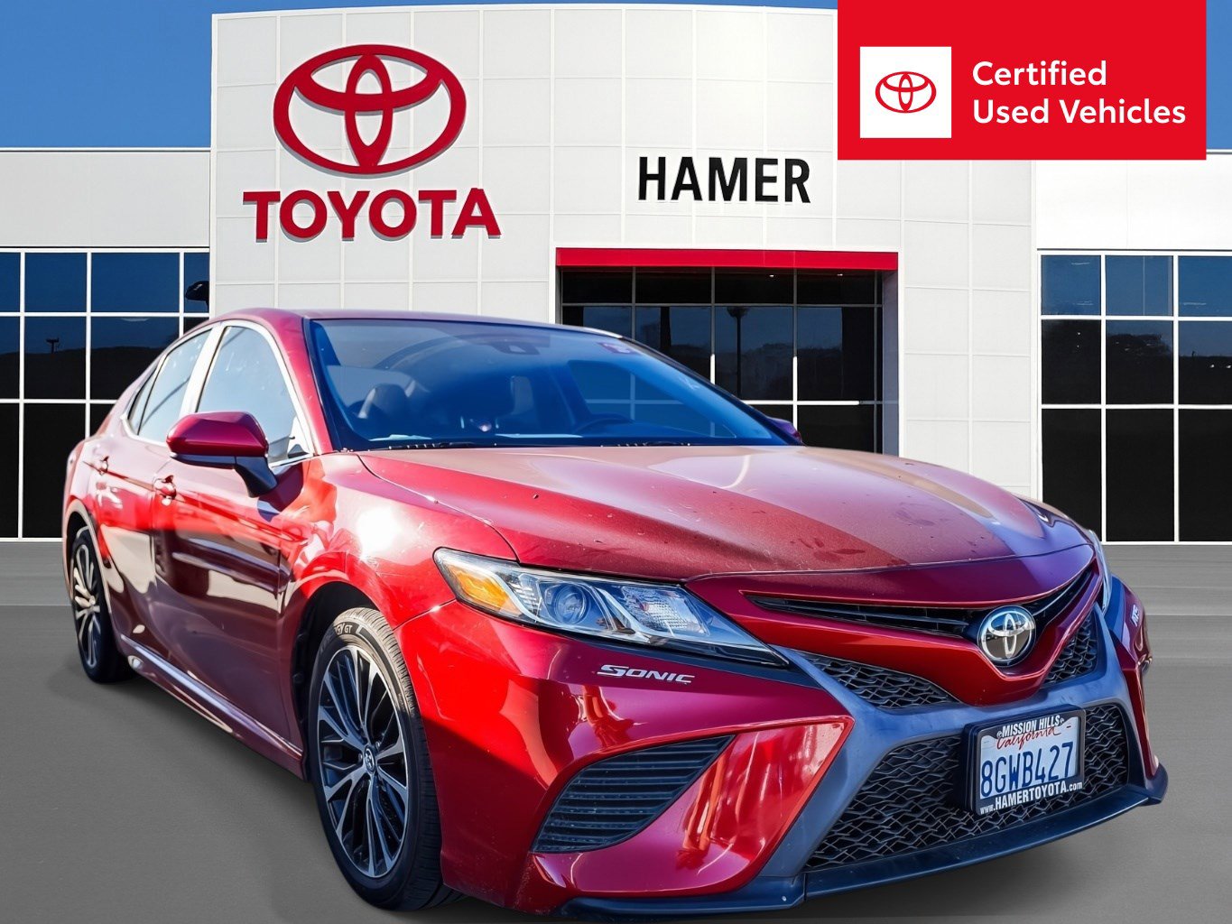 Used 2019 Toyota Camry SE image 1