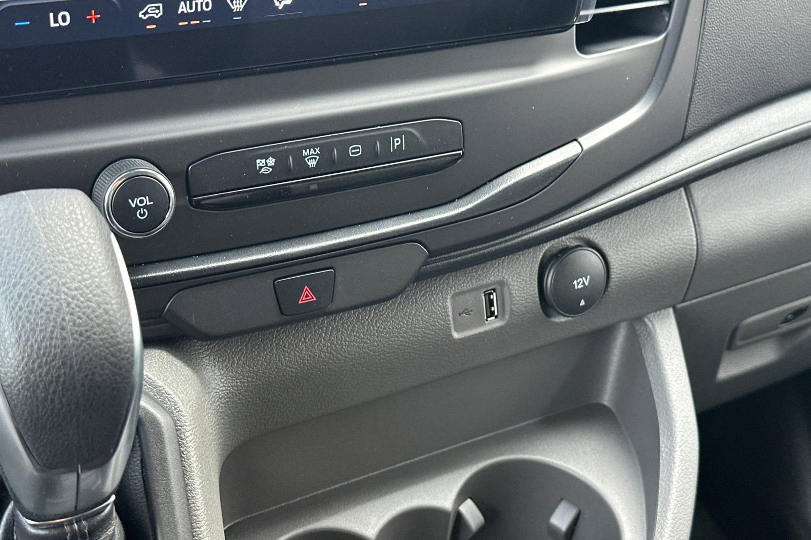 New 2026 Ford Transit 250 148 Medium Roof w/ Load Area Protection Package image 19