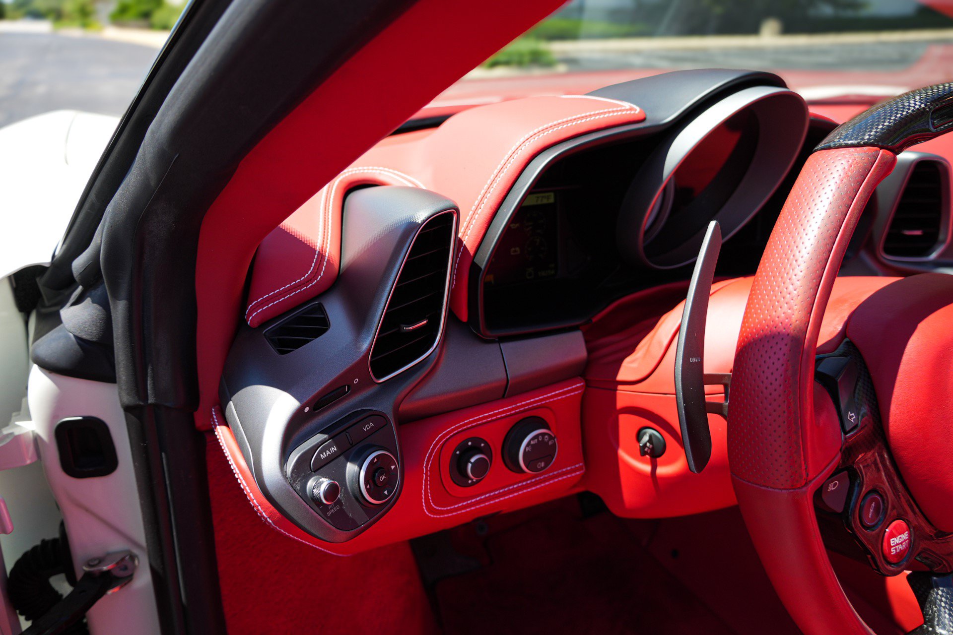 Used 2013 Ferrari 458 Spider RWD image 14