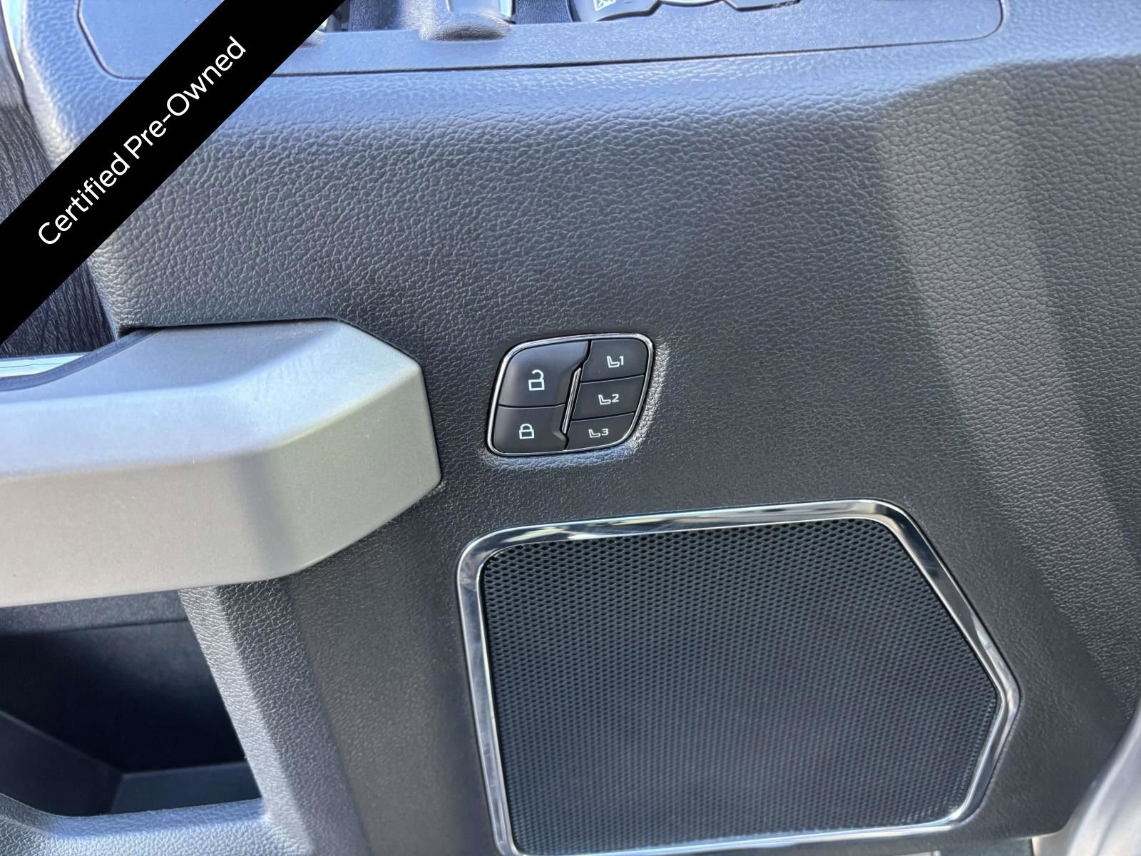 Certified 2021 Ford F250 Lariat w/ Lariat Value Package image 15