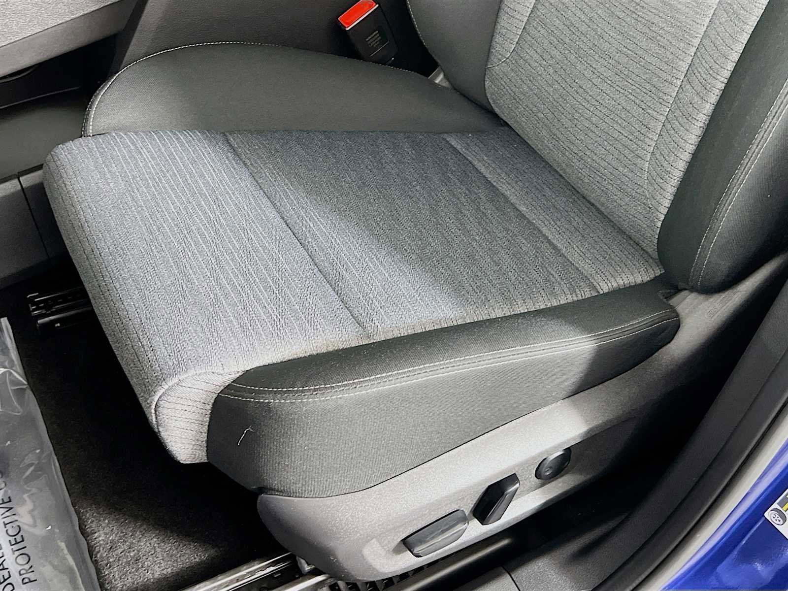 Used 2023 Nissan Rogue SV image 19