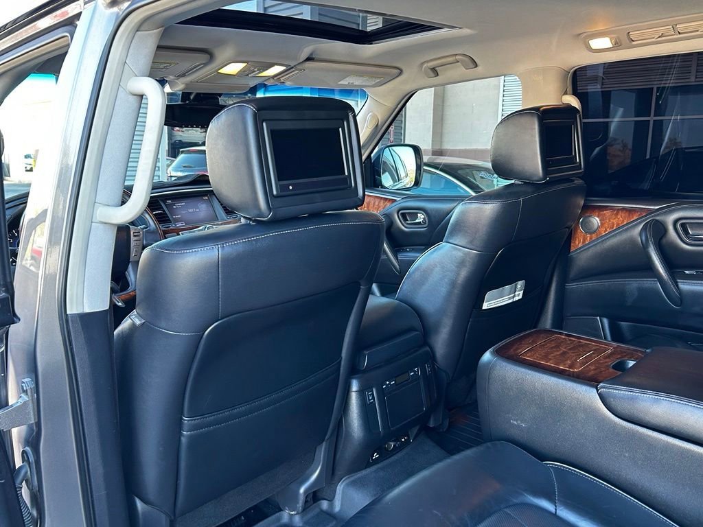 Used 2015 INFINITI QX80 4WD w/ Deluxe Technology Package image 15