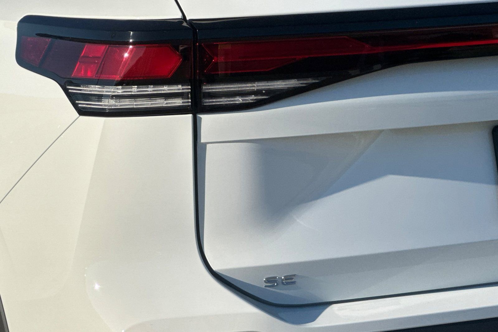 New 2026 Volkswagen Tiguan SE FWD image 26