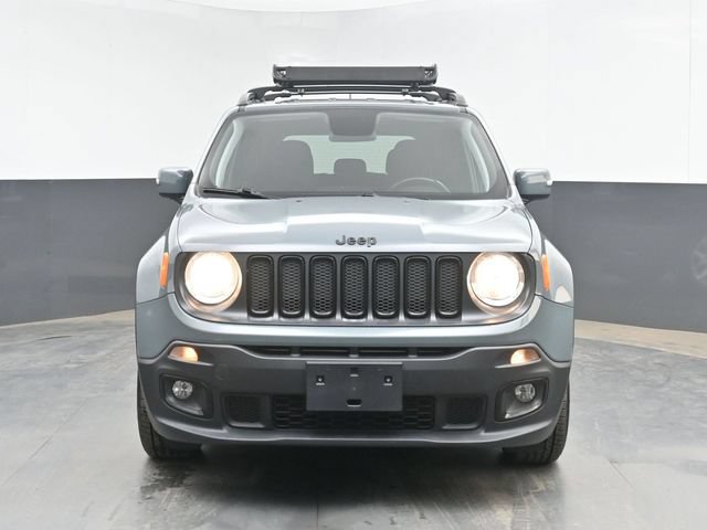 Used 2018 Jeep Renegade Altitude FWD image 3