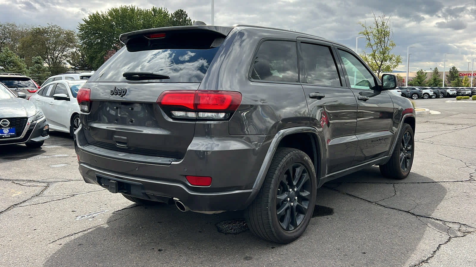 Used 2021 Jeep Grand Cherokee Laredo X AWD/4WD image 5