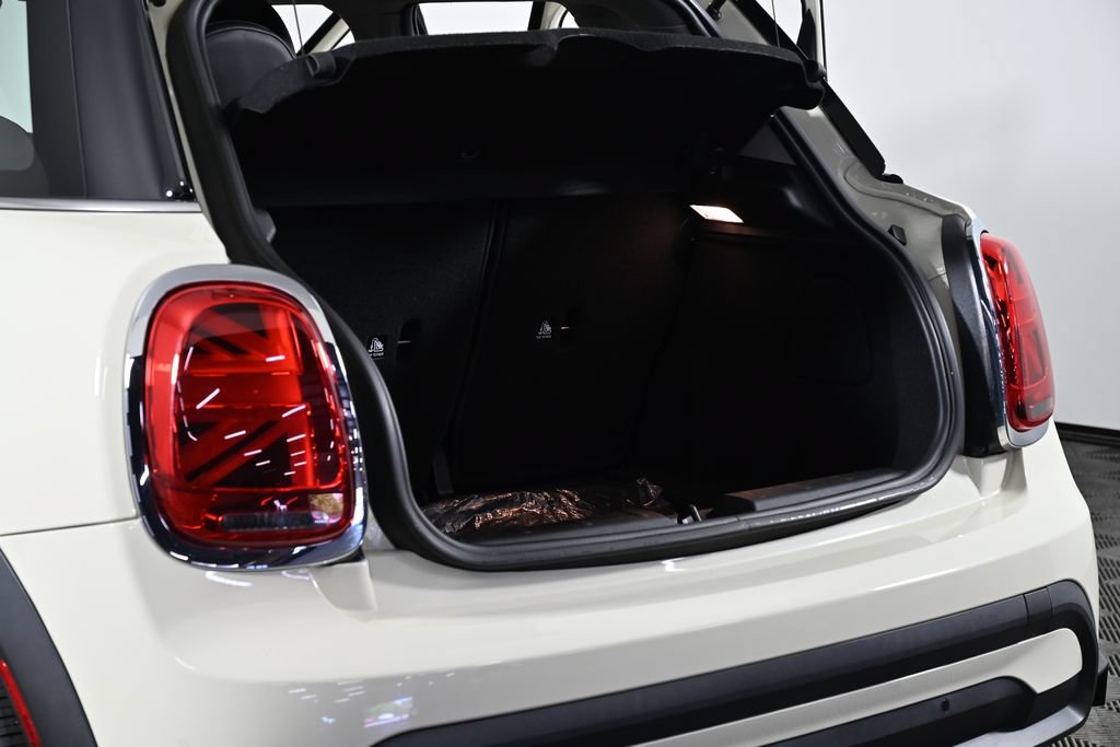 Certified 2022 MINI Cooper 4-Door Hardtop FWD image 28