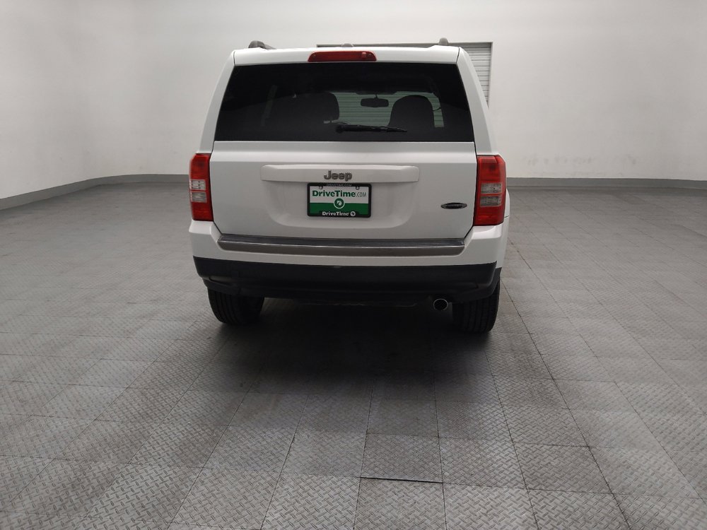 Used 2016 Jeep Patriot Sport w/ Power Value Group FWD image 7