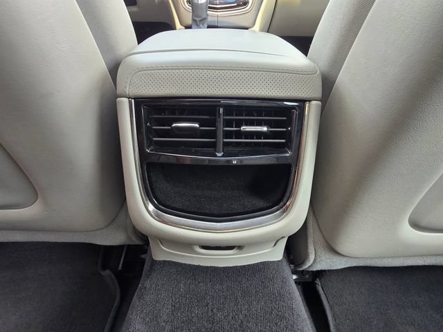 Used 2019 Cadillac CTS Luxury RWD image 32