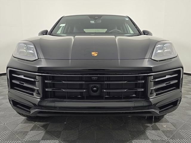 Certified 2026 Porsche Cayenne Coupe image 10