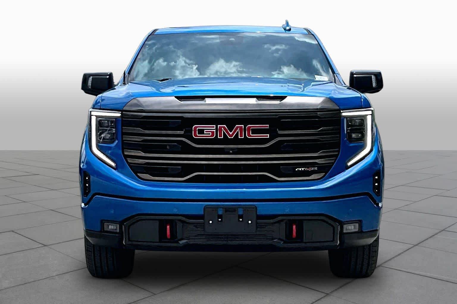 Used 2023 GMC Sierra 1500 AT4X AWD/4WD image 4