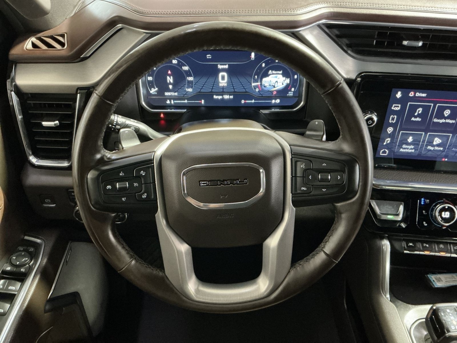 Used 2023 GMC Sierra 1500 Denali w/ Technology Package AWD/4WD image 17