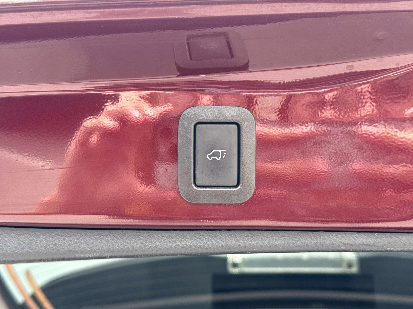 Used 2019 Toyota Highlander XLE AWD/4WD image 14