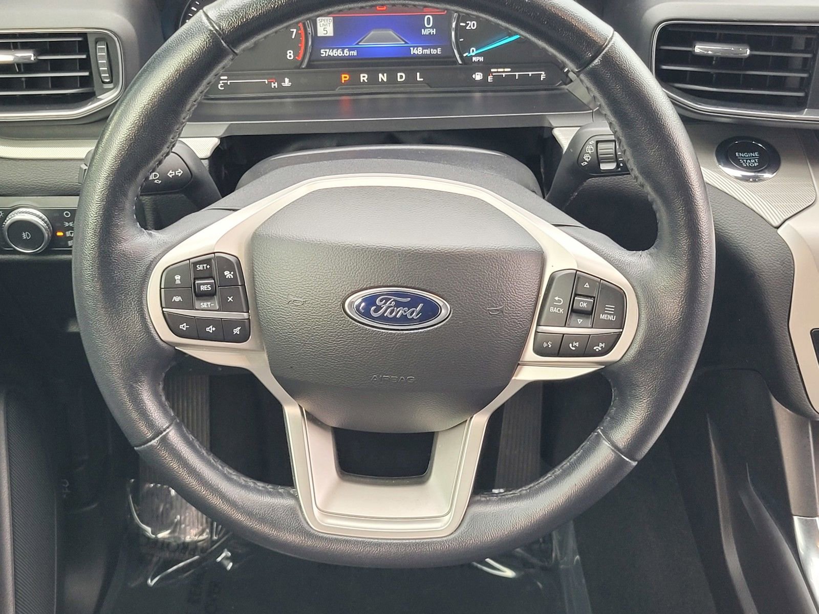 Used 2022 Ford Explorer XLT w/ Equipment Group 202A image 12