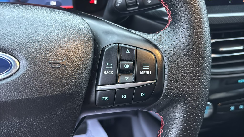 Used 2025 Ford Escape ST-Line w/ Tech Pack #1 AWD/4WD image 14