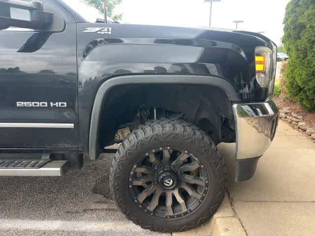 Used 2015 GMC Sierra 2500 SLT w/ Suspension Package, Off-Road AWD/4WD image 11