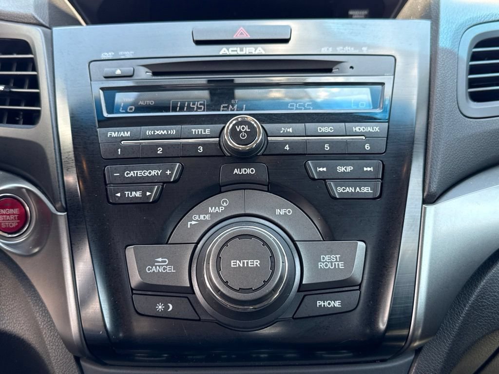 Used 2013 Acura ILX w/ Technology Package FWD image 28