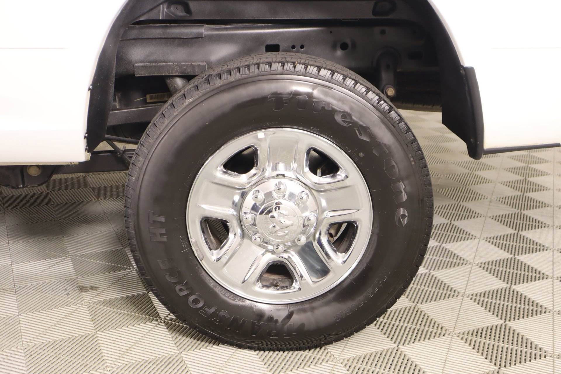 Used 2018 RAM 2500 Tradesman w/ Chrome Appearance Group image 17