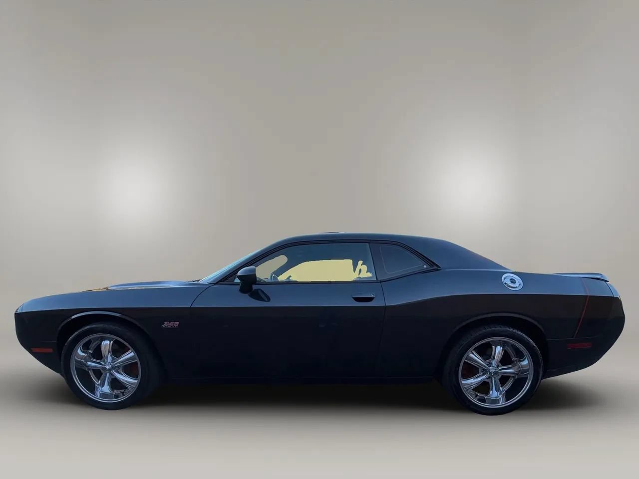 Used 2018 Dodge Challenger R/T Plus RWD image 10