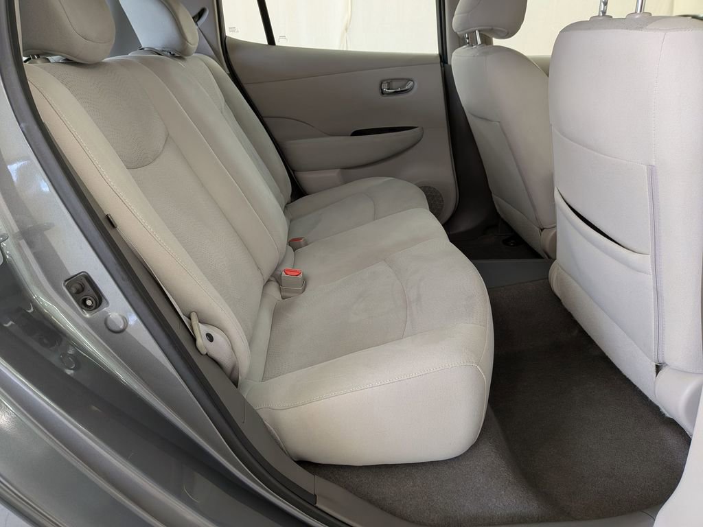 Used 2017 Nissan Leaf SV image 29